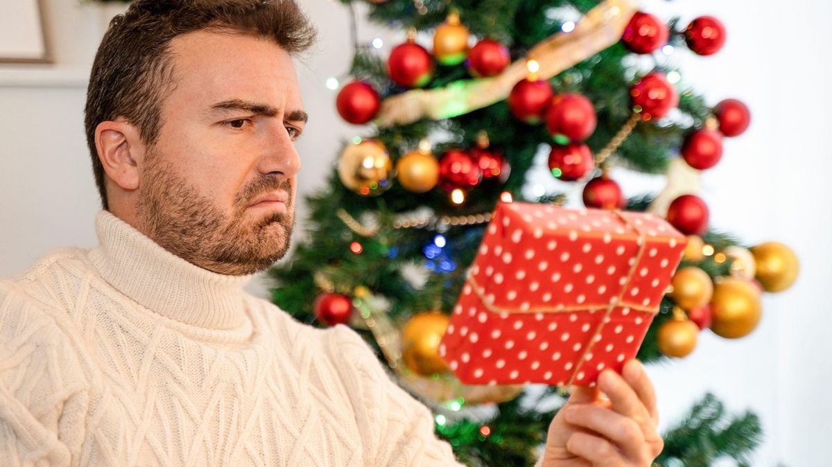 Nejhorší vánoční dárky? Prošlé jídlo i použitý deodorant
